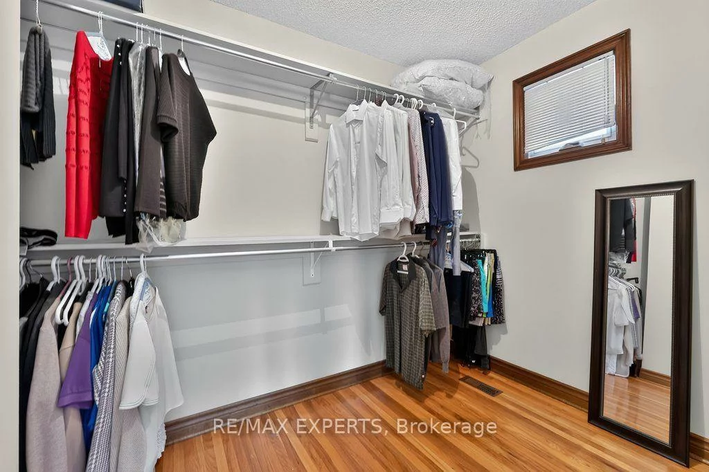 96, Benjamin, East Woodbridge, Vaughan