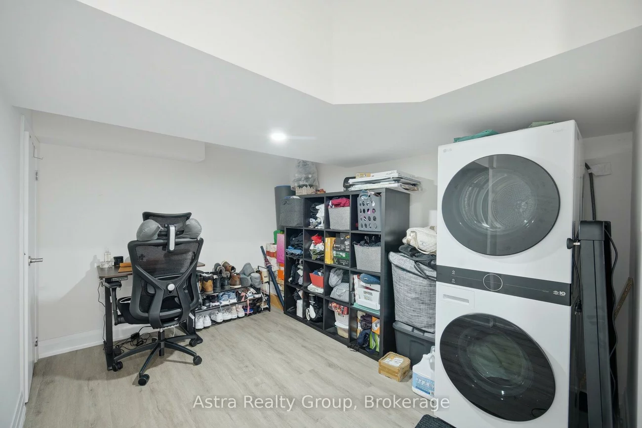 152, Stormont, Vellore Village, Vaughan