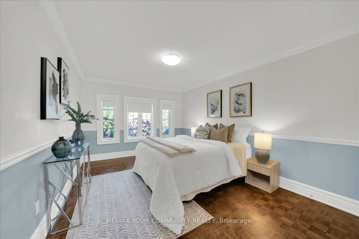 250, Roselawn, Islington Woods, Vaughan