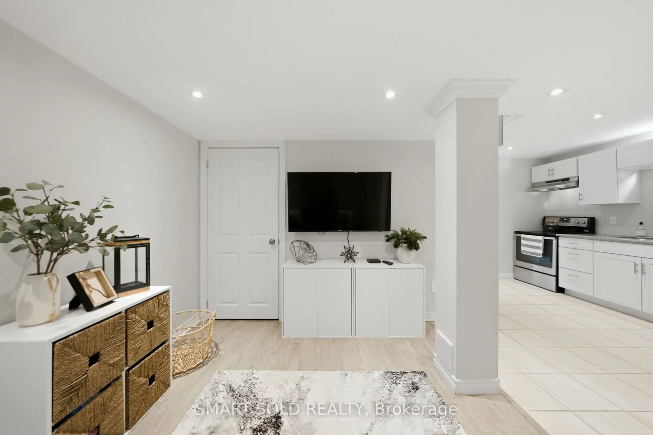 24, Andes, Vellore Village, Vaughan