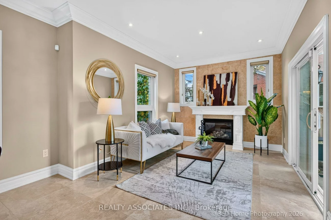 128, Coalbrook, East Woodbridge, Vaughan