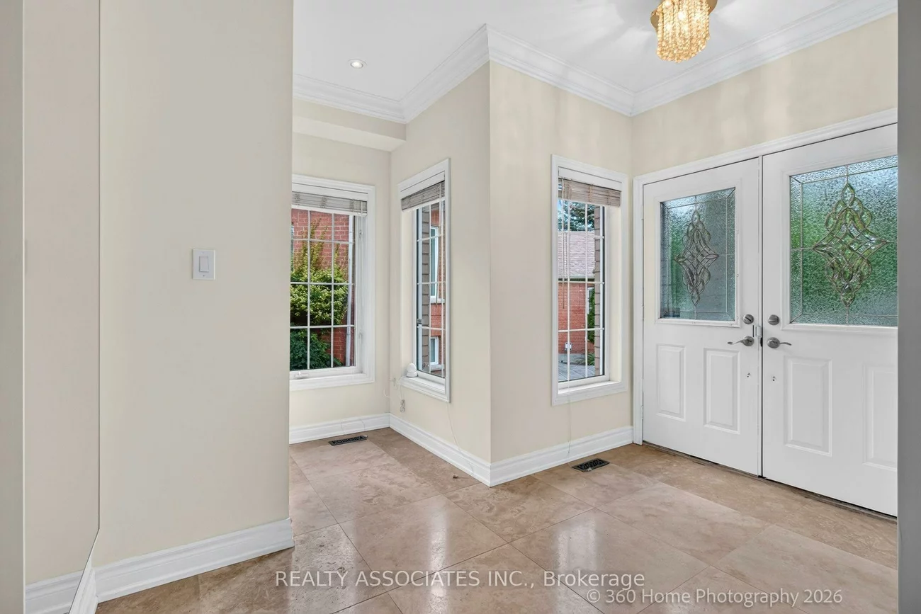 128, Coalbrook, East Woodbridge, Vaughan