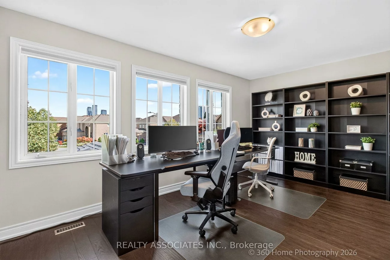 128, Coalbrook, East Woodbridge, Vaughan