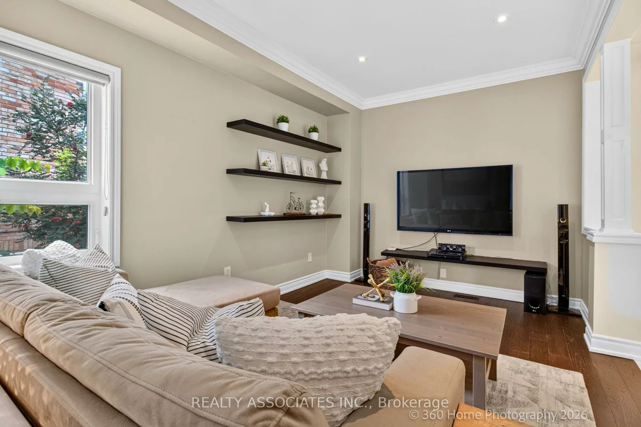 128, Coalbrook, East Woodbridge, Vaughan