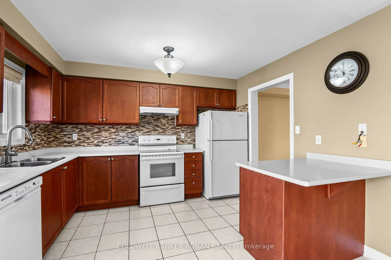 22, La Pinta, Vellore Village, Vaughan