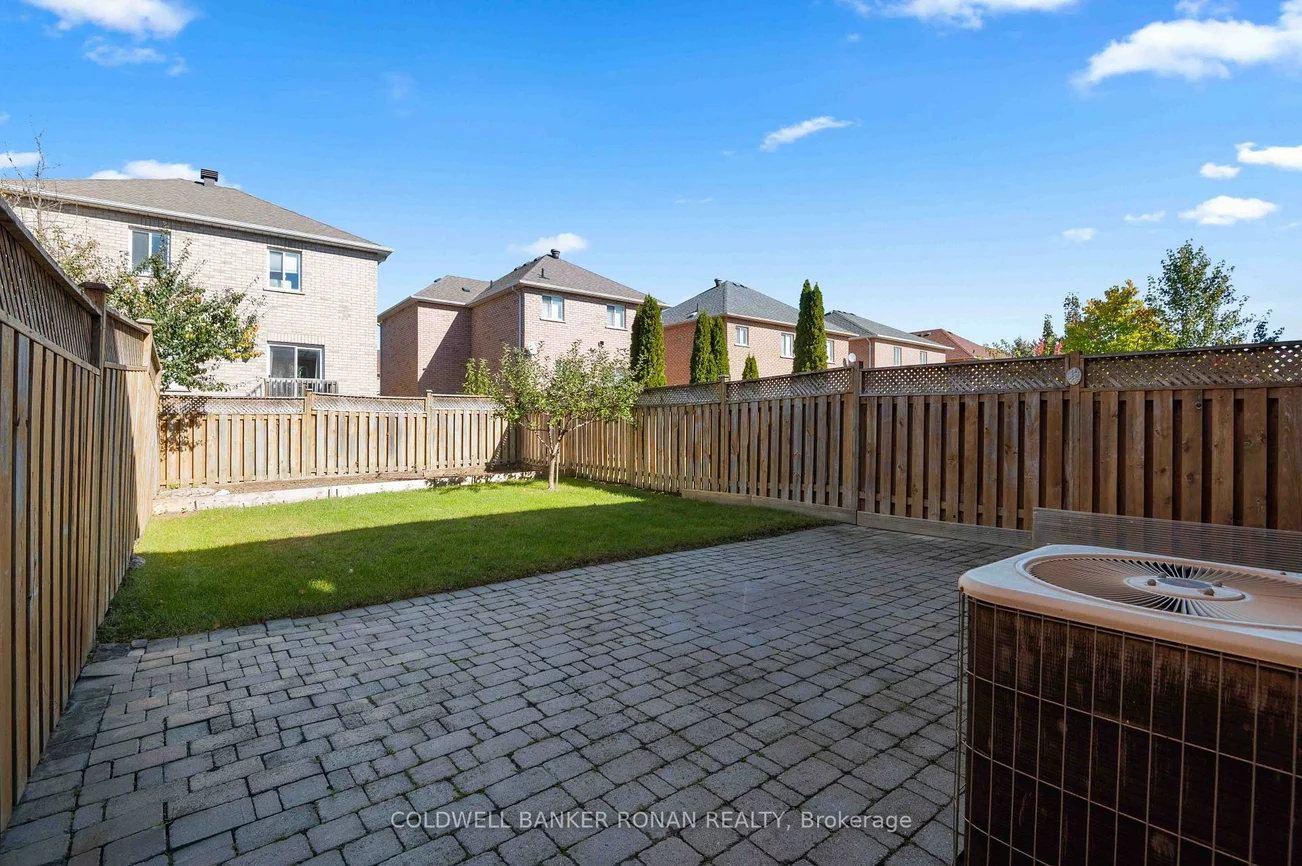 22, La Pinta, Vellore Village, Vaughan