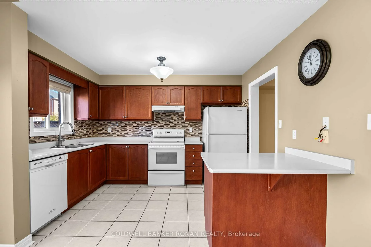 22, La Pinta, Vellore Village, Vaughan