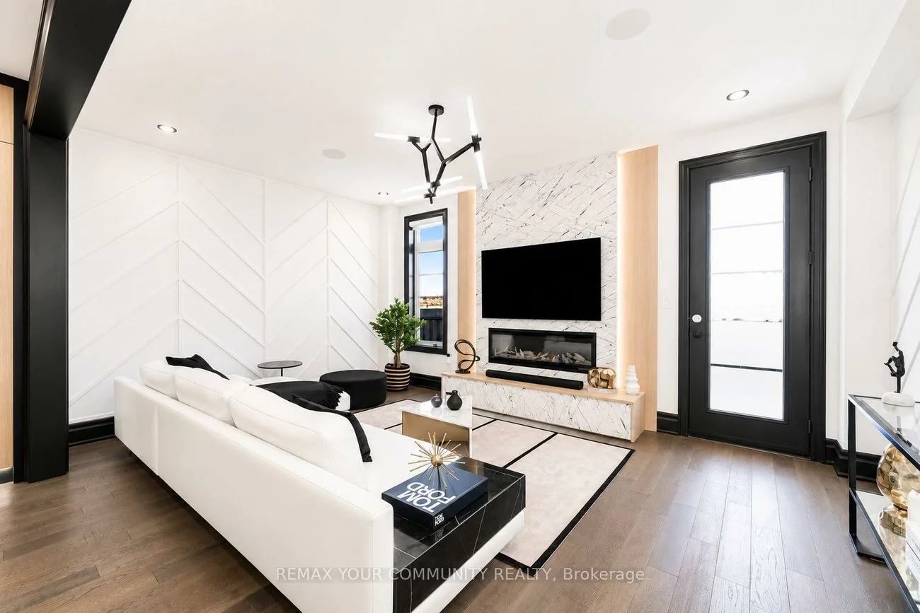 120, Hatton Garden, Vellore Village, Vaughan