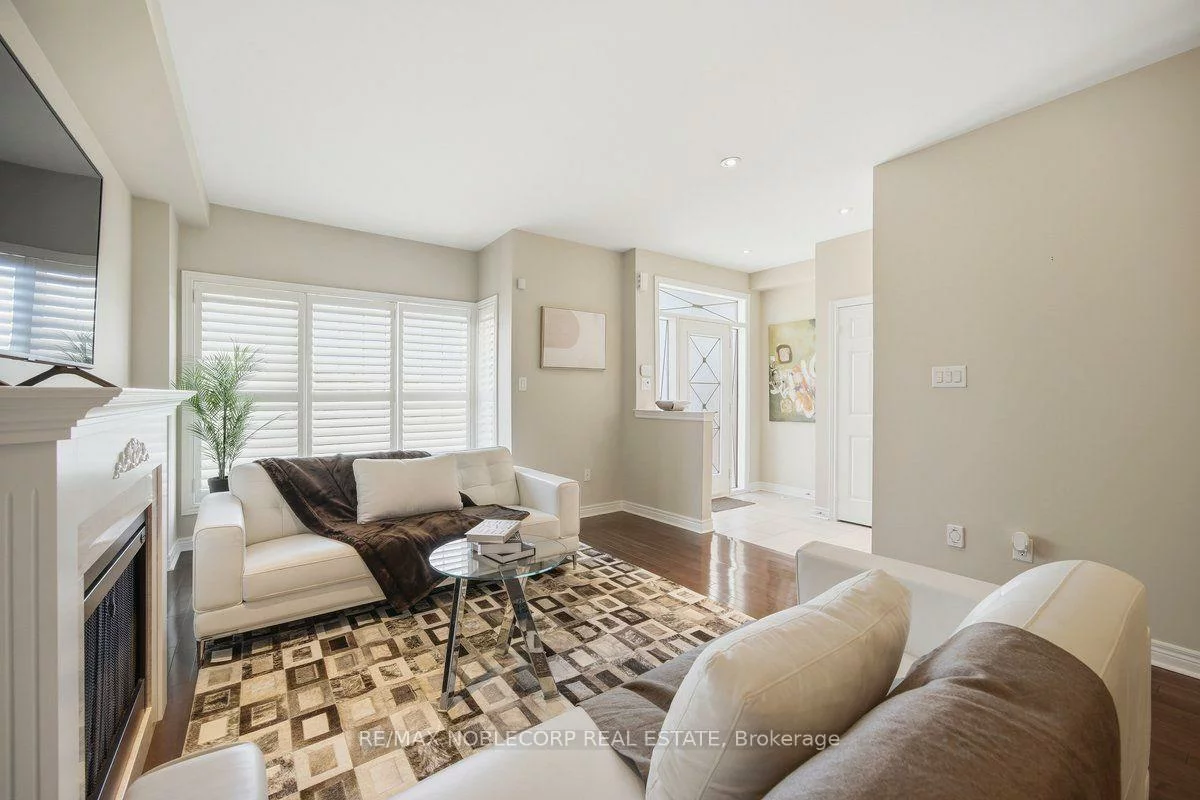 8900, Bathurst, Patterson, Vaughan
