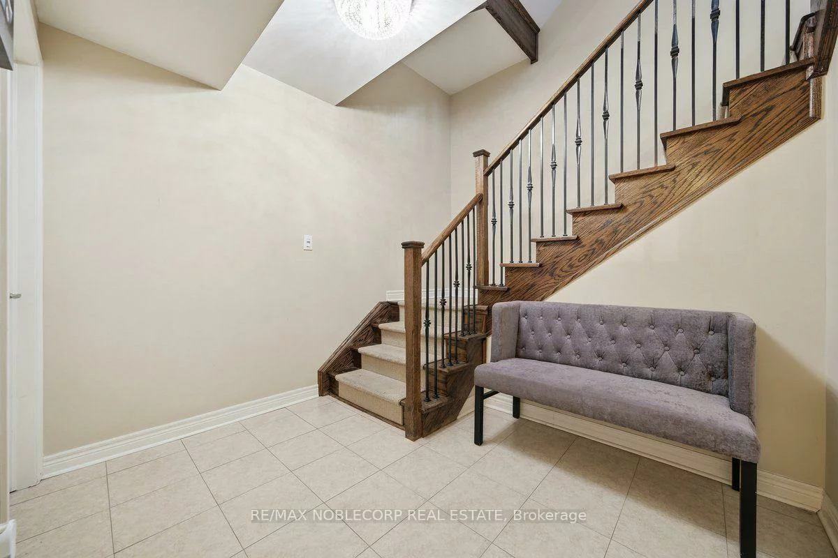 8900, Bathurst, Patterson, Vaughan