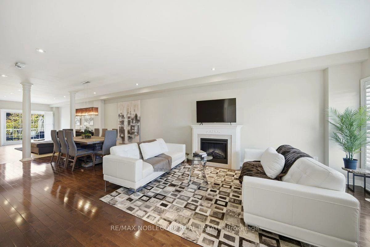 8900, Bathurst, Patterson, Vaughan