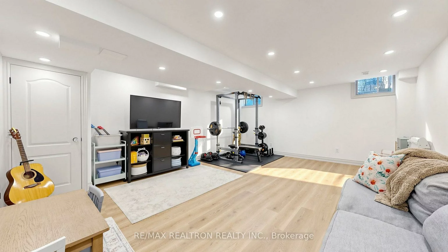 22, Coranto, Vellore Village, Vaughan