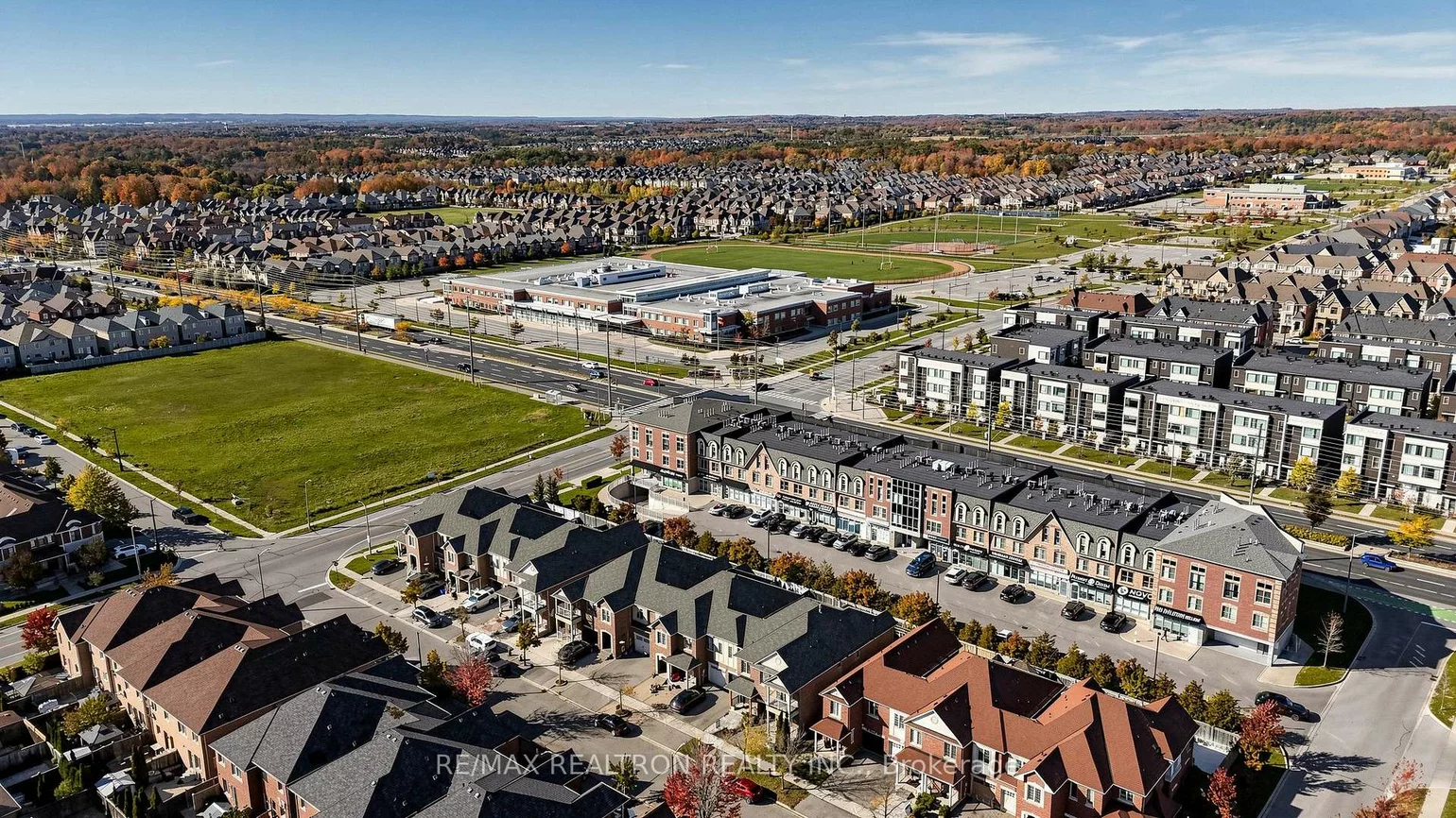 22, Coranto, Vellore Village, Vaughan