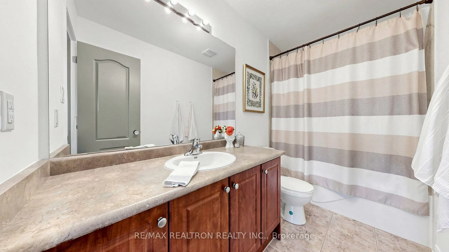 22, Coranto, Vellore Village, Vaughan