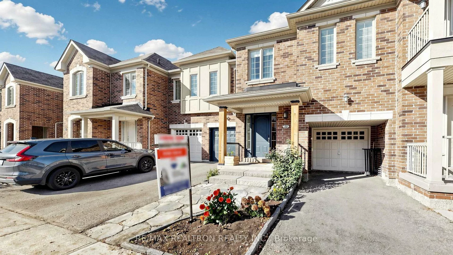 22, Coranto, Vellore Village, Vaughan