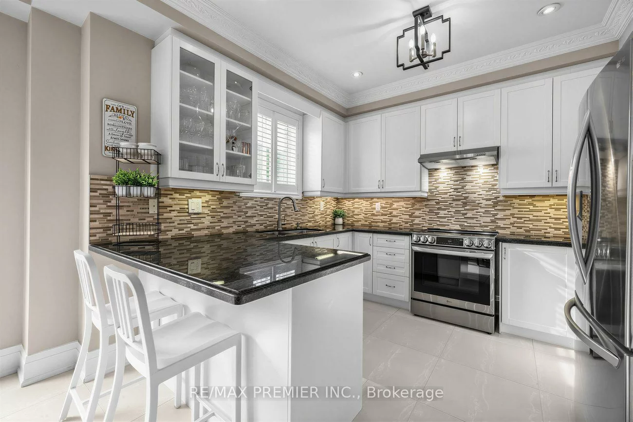 47, Berry, Vellore Village, Vaughan