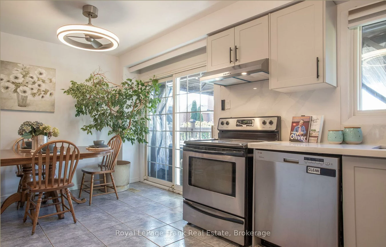 22, Peachtree, Glen Shields, Vaughan
