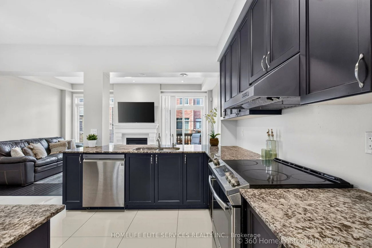 70, Farooq, Vellore Village, Vaughan