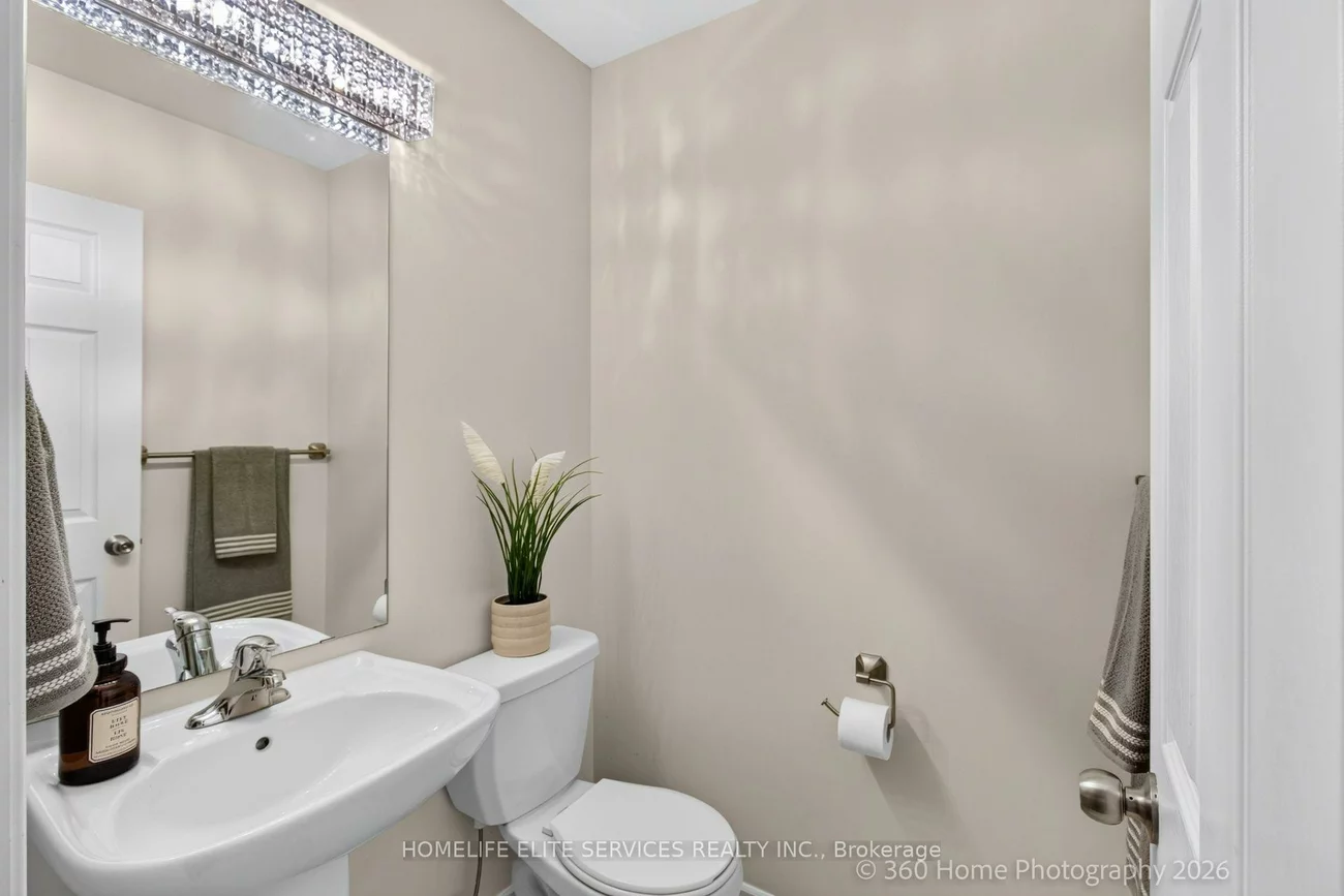 70, Farooq, Vellore Village, Vaughan