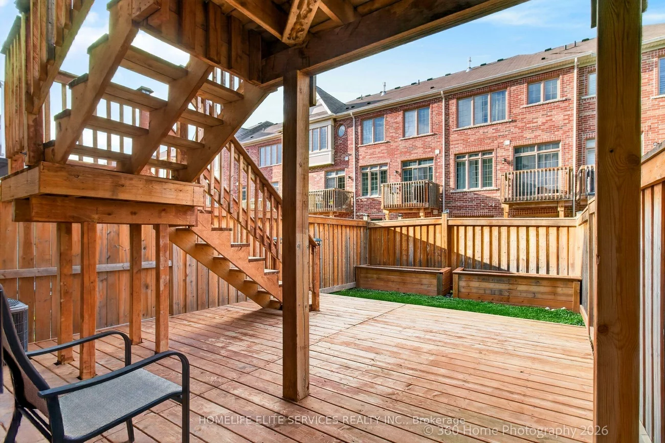70, Farooq, Vellore Village, Vaughan