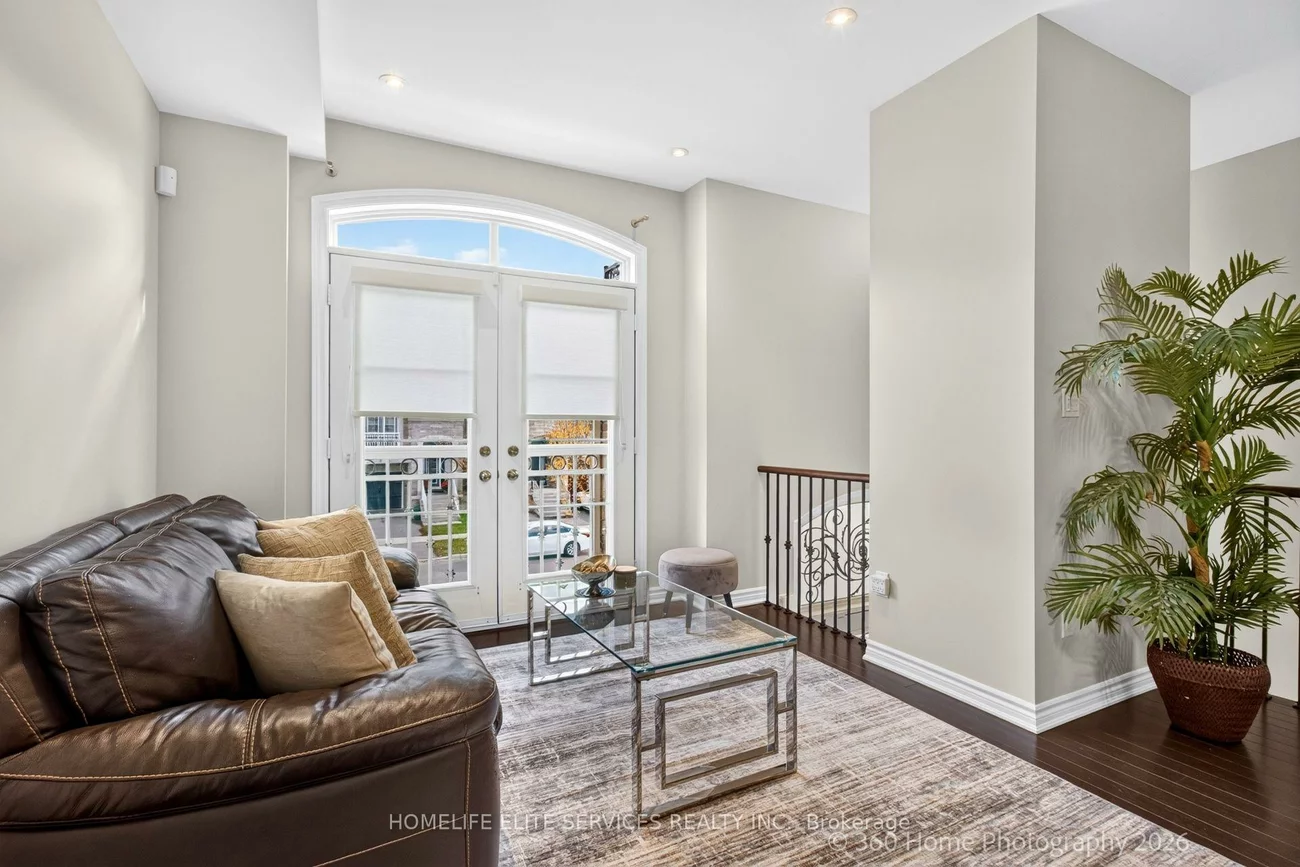 70, Farooq, Vellore Village, Vaughan