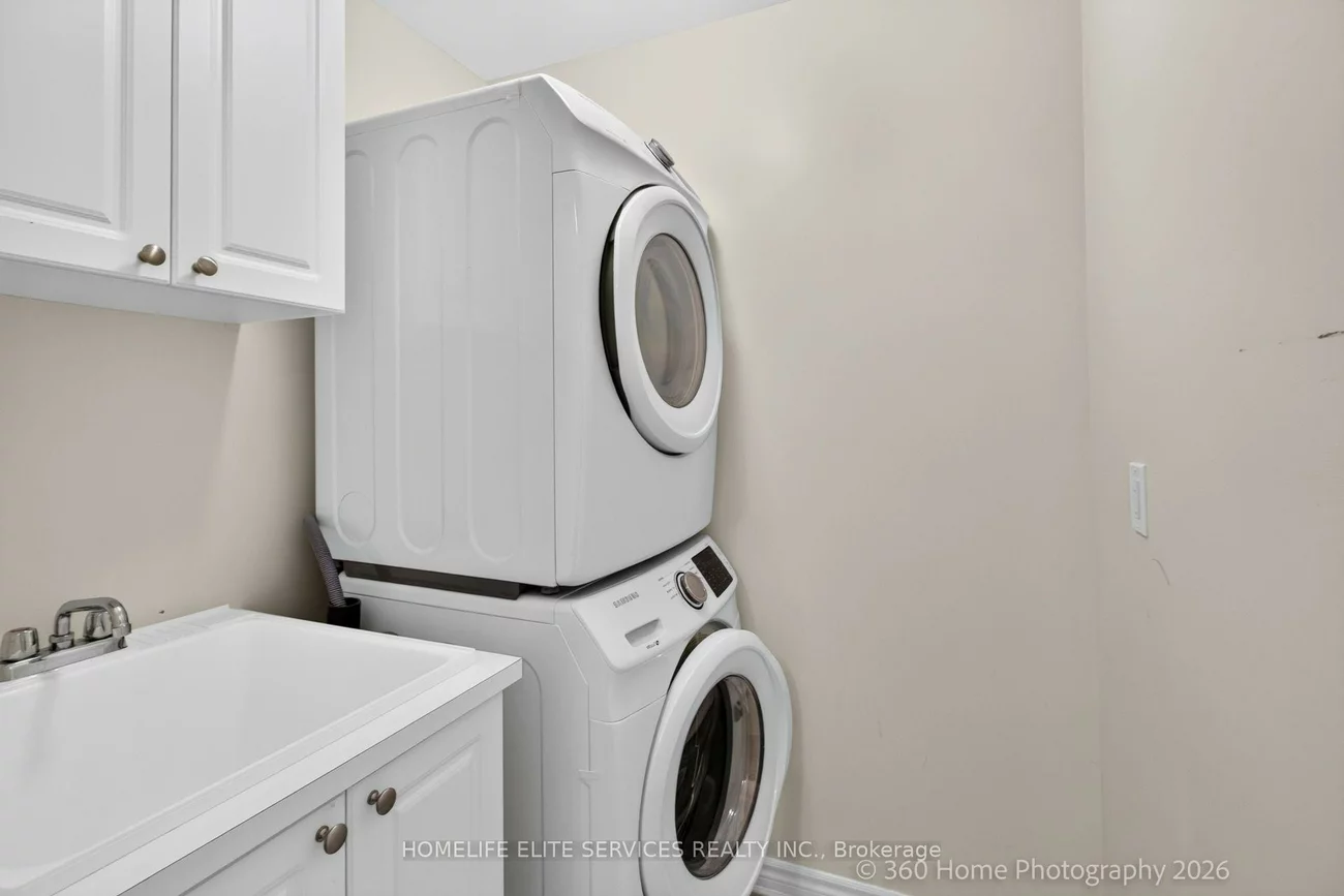 70, Farooq, Vellore Village, Vaughan