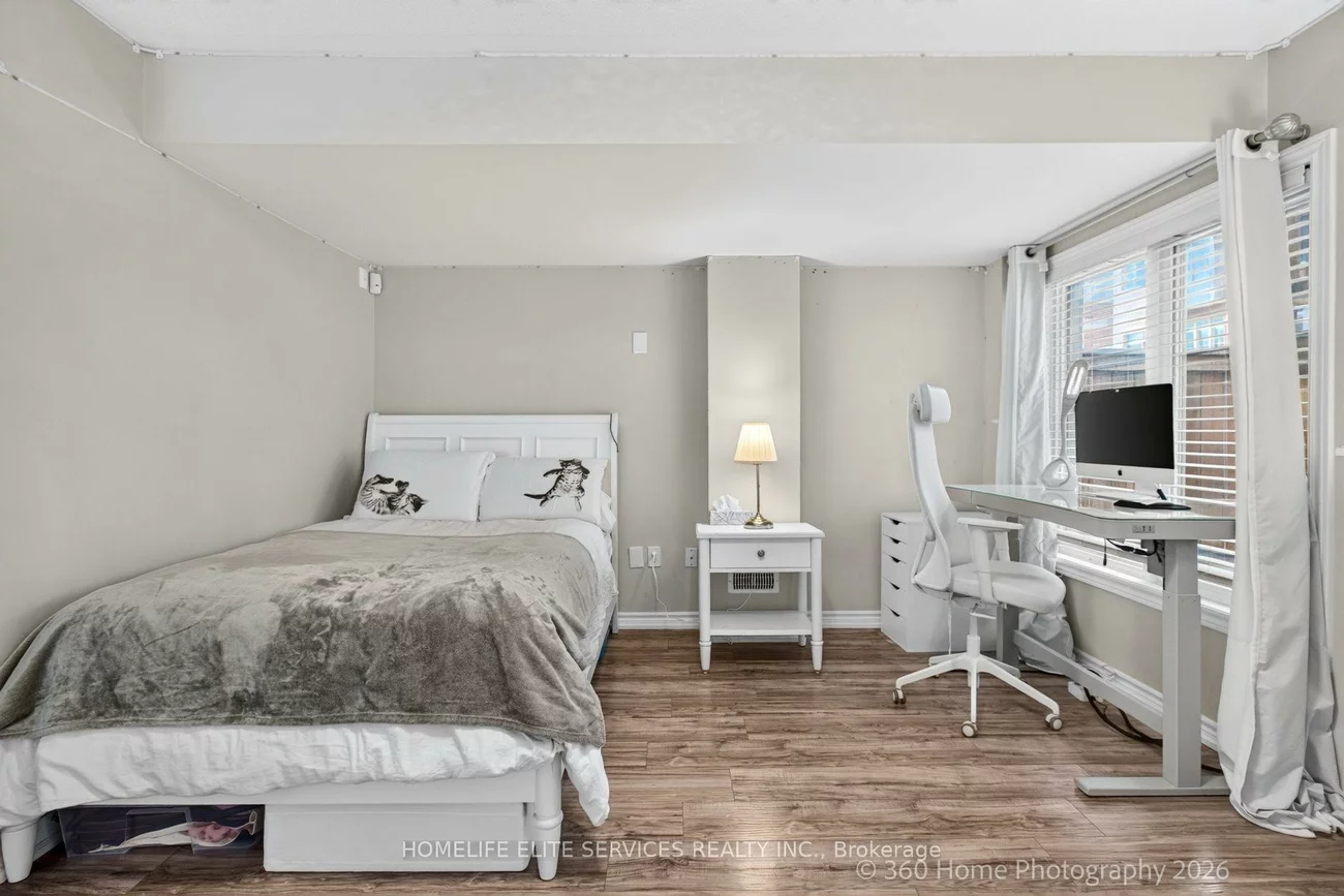 70, Farooq, Vellore Village, Vaughan