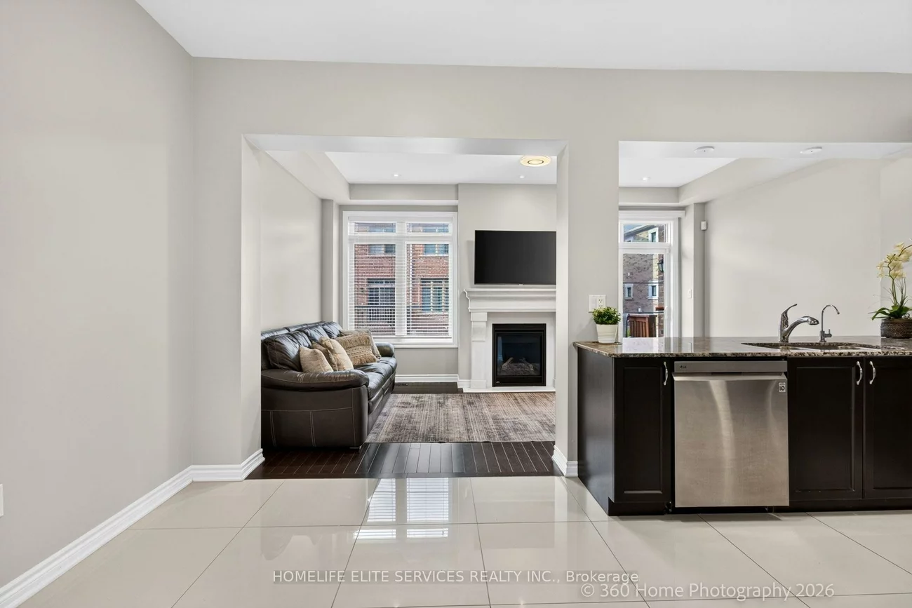 70, Farooq, Vellore Village, Vaughan