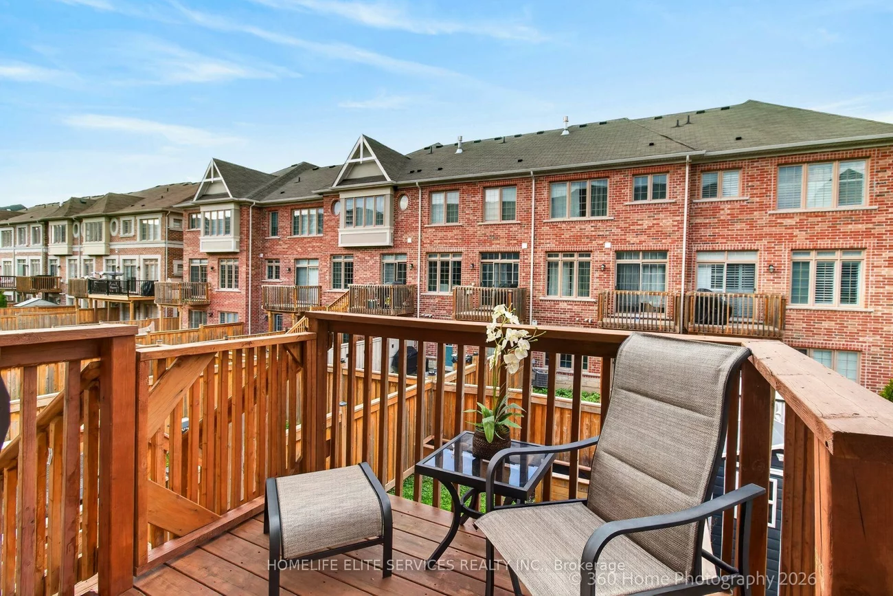 70, Farooq, Vellore Village, Vaughan