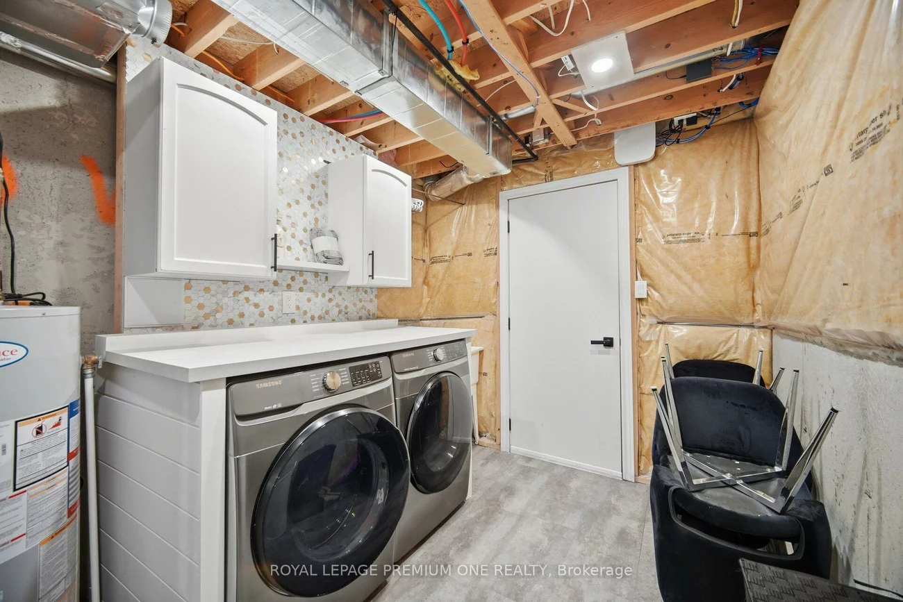169, Venice Gate, Vellore Village, Vaughan