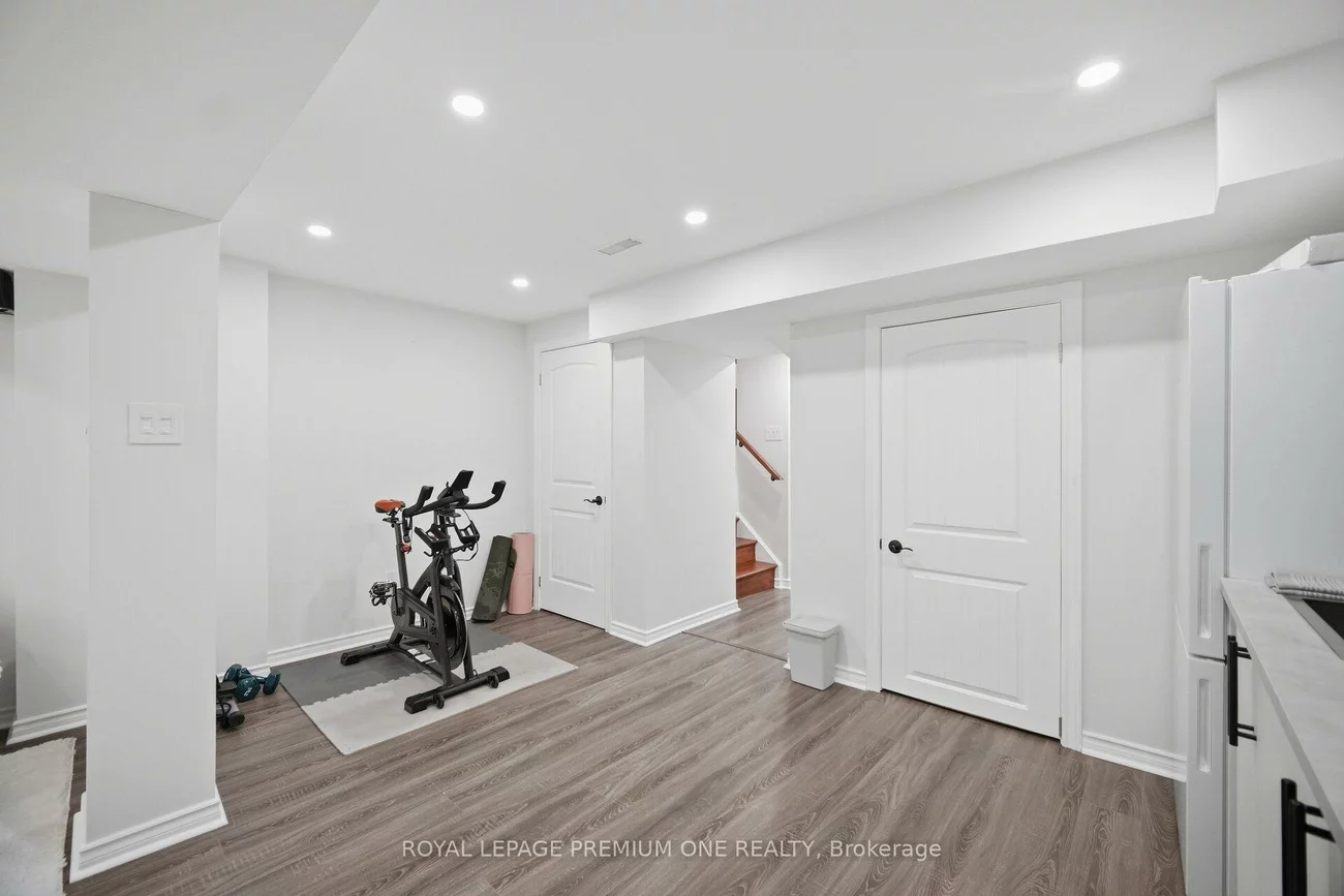 169, Venice Gate, Vellore Village, Vaughan