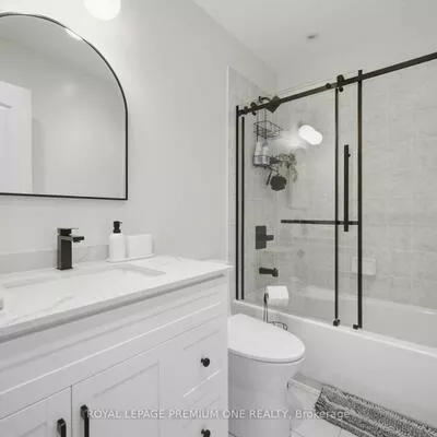 169, Venice Gate, Vellore Village, Vaughan