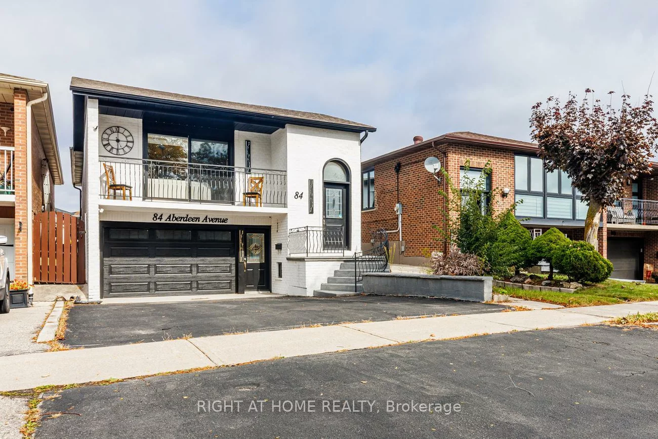 84, Aberdeen, East Woodbridge, Vaughan