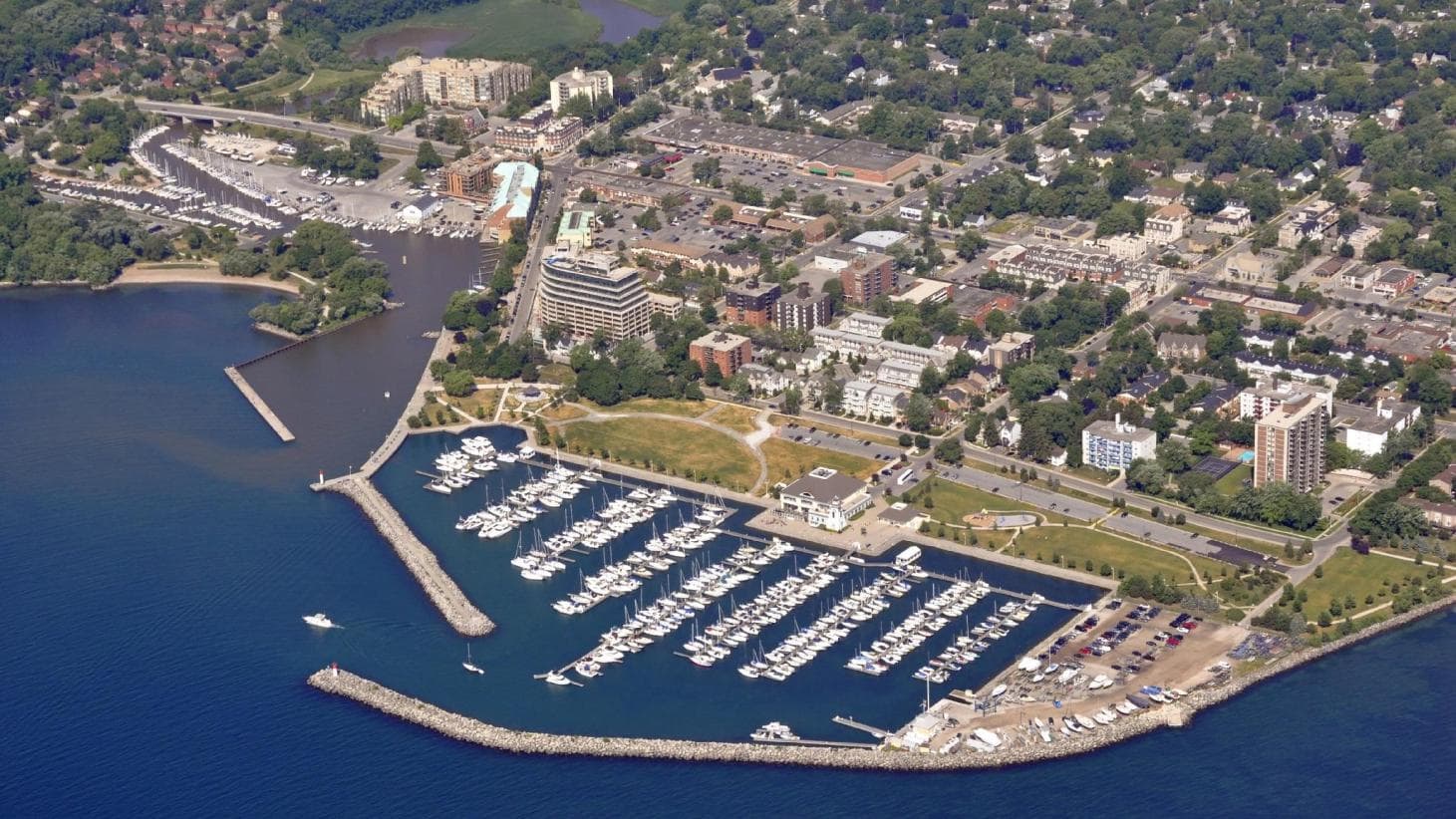 What Makes Oakville One of the Best Places to Live in Canada?