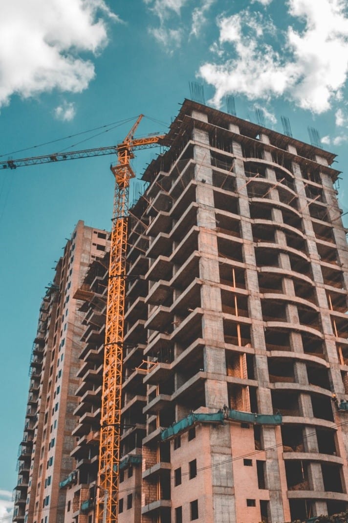 Pros and Cons of Buying Resale vs. Pre-construction